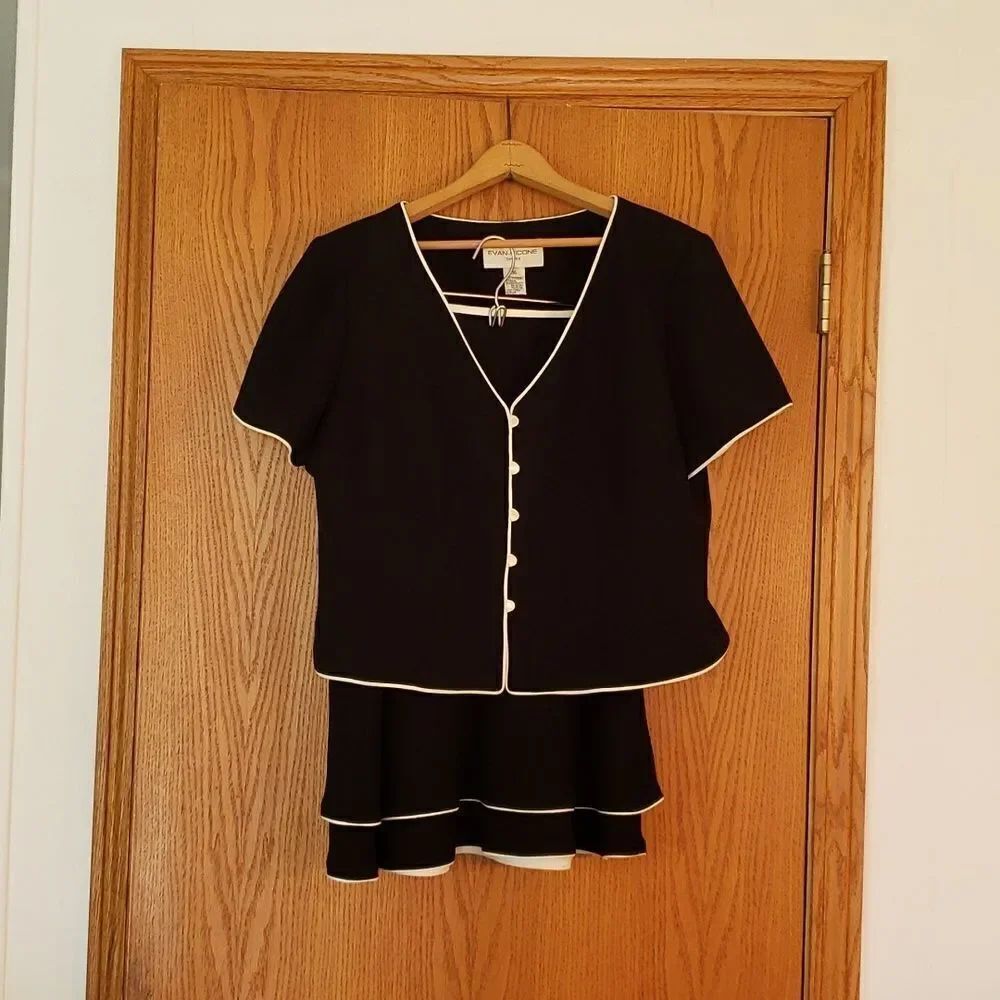 NWOT Black Evan-Picone Skirt and Top Set with White Trim Sz 16